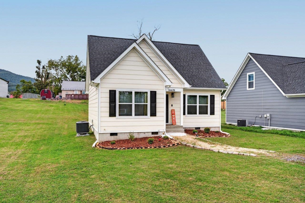 16620 E SPRING ST, ELKTON, Virginia 22827, 3 Bedrooms Bedrooms, ,2 BathroomsBathrooms,Residential,16620 E SPRING ST,682558 MLS # 682558 16620 E SPRING ST, ELKTON, Virginia 22827, 3 Bedrooms Bedrooms, ,2 BathroomsBathrooms,Residential,16620 E SPRING ST,682558 MLS # 682558