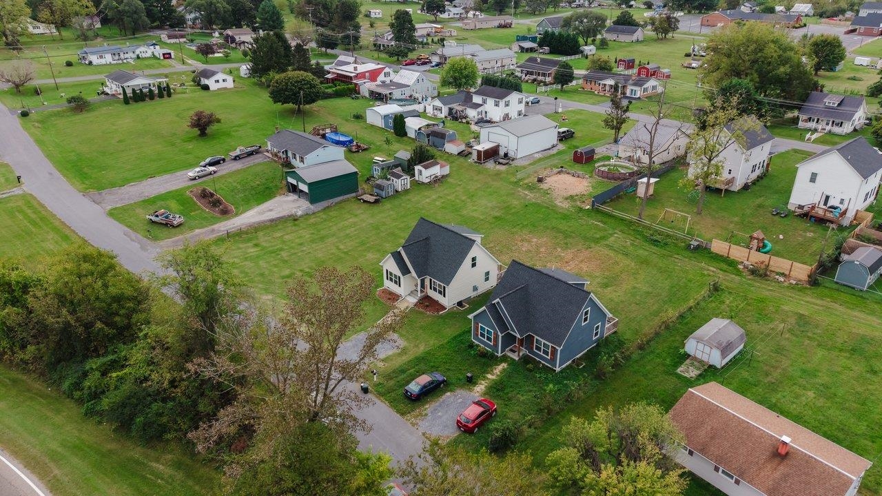 16620 E SPRING ST, ELKTON, Virginia 22827, 3 Bedrooms Bedrooms, ,2 BathroomsBathrooms,Residential,16620 E SPRING ST,682558 MLS # 682558 16620 E SPRING ST, ELKTON, Virginia 22827, 3 Bedrooms Bedrooms, ,2 BathroomsBathrooms,Residential,16620 E SPRING ST,682558 MLS # 682558