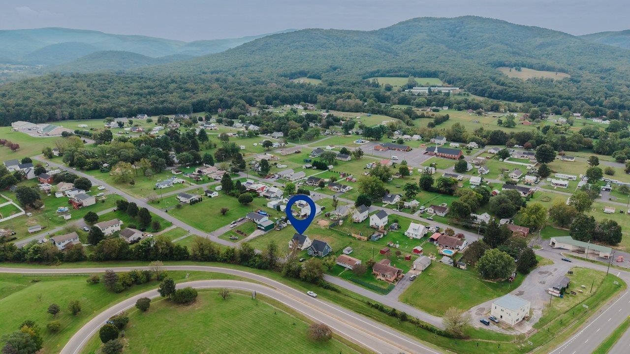 16620 E SPRING ST, ELKTON, Virginia 22827, 3 Bedrooms Bedrooms, ,2 BathroomsBathrooms,Residential,16620 E SPRING ST,682558 MLS # 682558 16620 E SPRING ST, ELKTON, Virginia 22827, 3 Bedrooms Bedrooms, ,2 BathroomsBathrooms,Residential,16620 E SPRING ST,682558 MLS # 682558