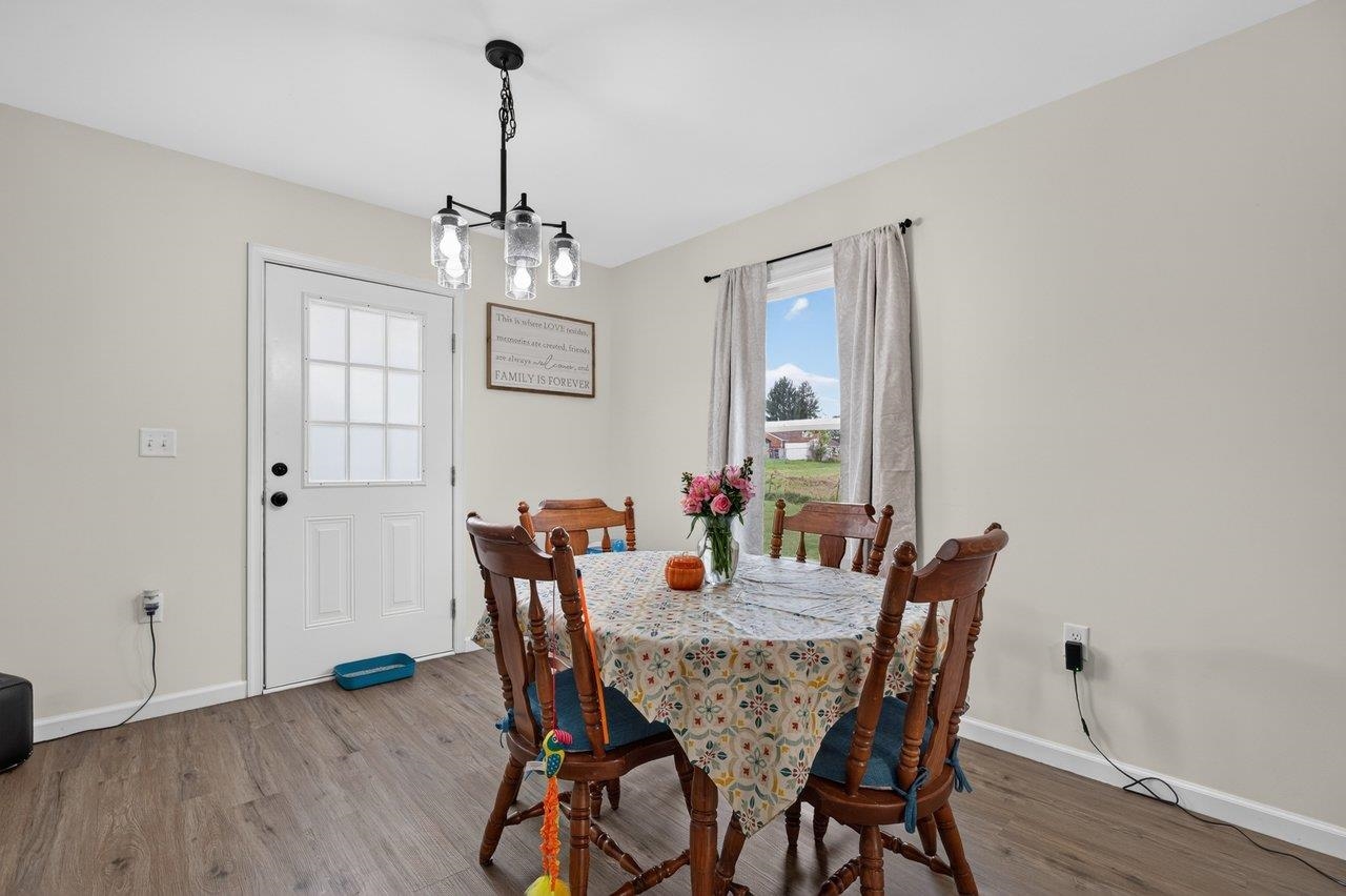 16620 E SPRING ST, ELKTON, Virginia 22827, 3 Bedrooms Bedrooms, ,2 BathroomsBathrooms,Residential,16620 E SPRING ST,682558 MLS # 682558 16620 E SPRING ST, ELKTON, Virginia 22827, 3 Bedrooms Bedrooms, ,2 BathroomsBathrooms,Residential,16620 E SPRING ST,682558 MLS # 682558