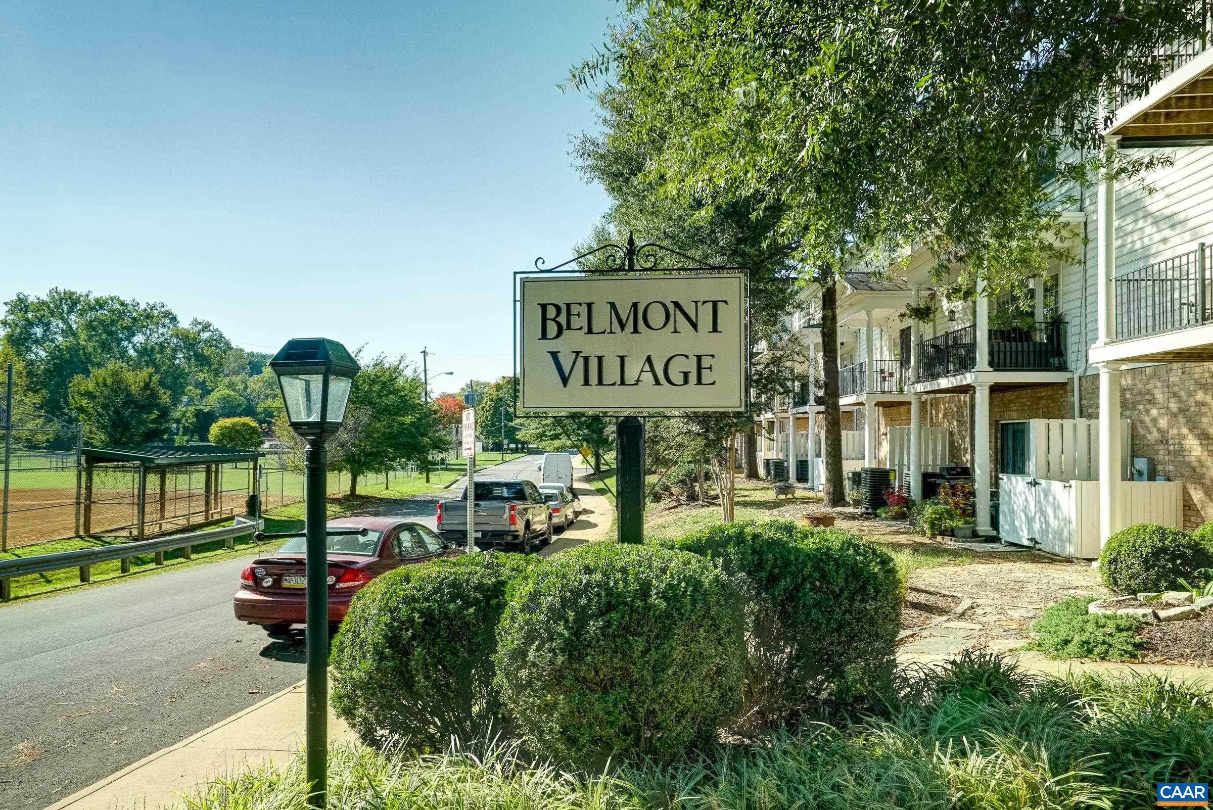 Walk to Belmont restaurants and shops!