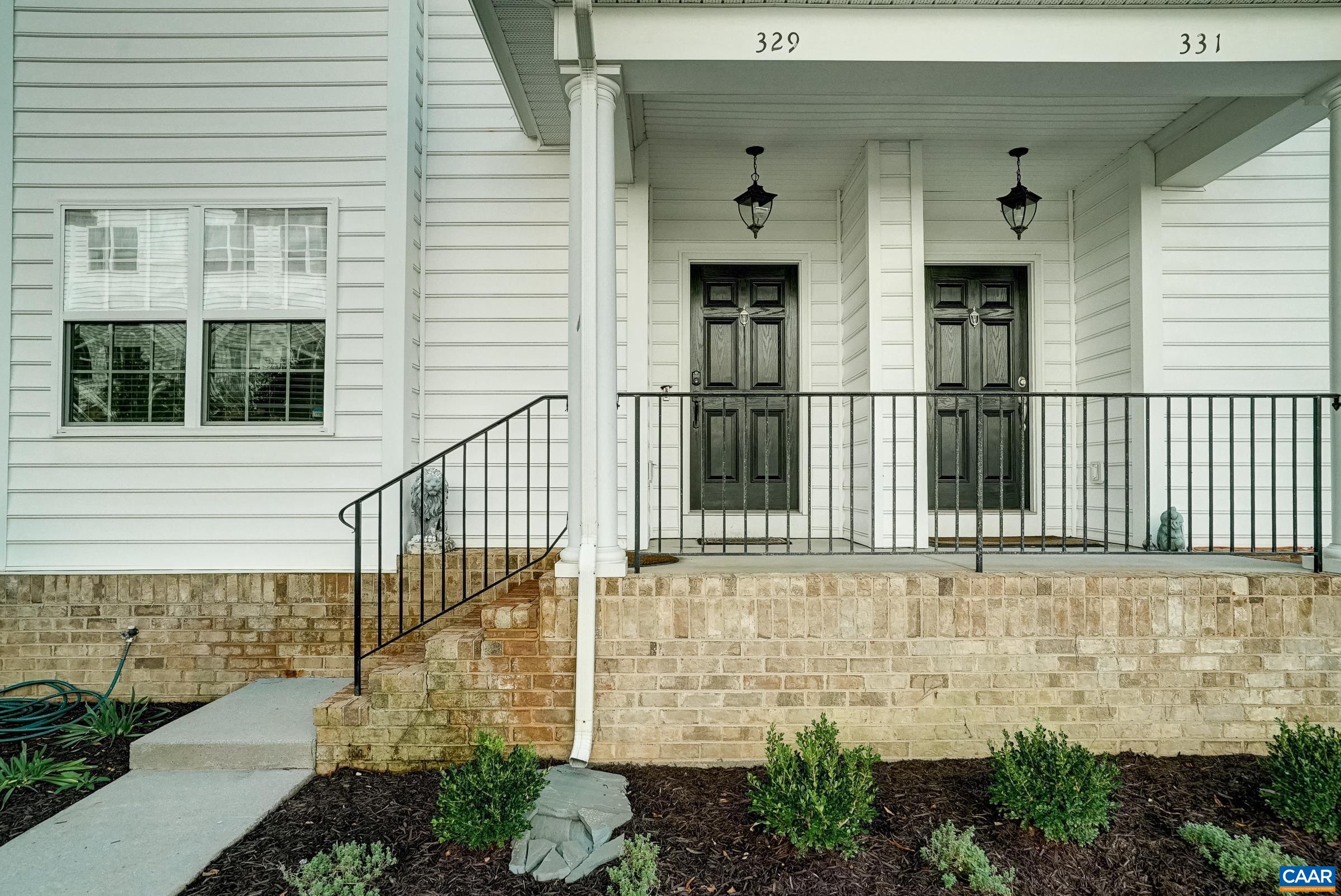 HOA maintains landscaping