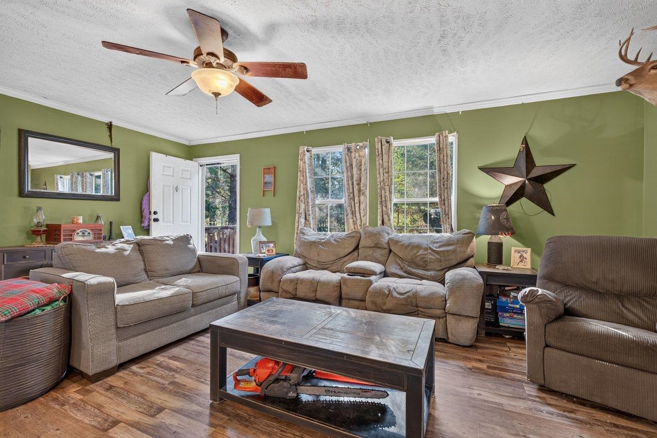 138 STONEWALL RD, WEYERS CAVE, Virginia 24486, 3 Bedrooms Bedrooms, ,2 BathroomsBathrooms,Residential,138 STONEWALL RD,683237 MLS # 683237