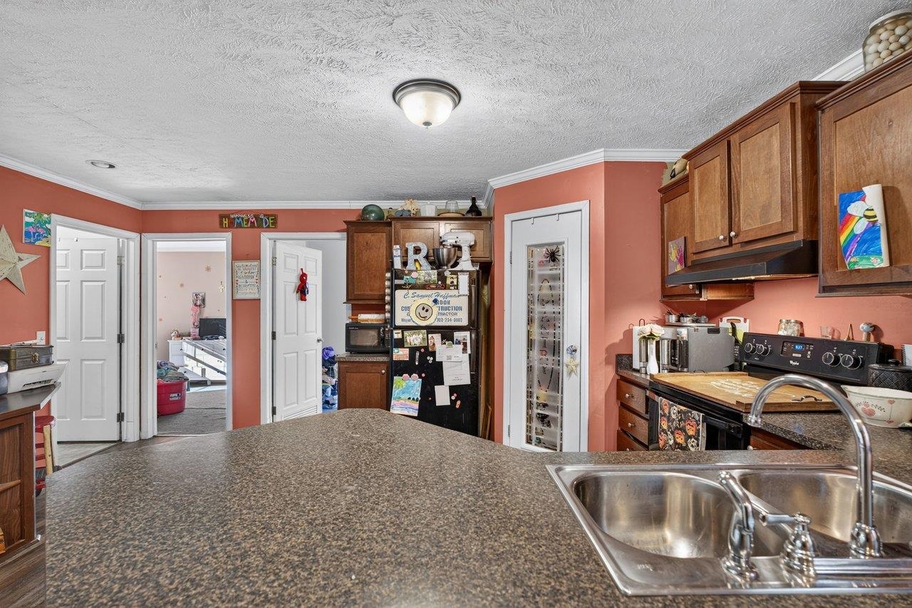 138 STONEWALL RD, WEYERS CAVE, Virginia 24486, 3 Bedrooms Bedrooms, ,2 BathroomsBathrooms,Residential,138 STONEWALL RD,683237 MLS # 683237