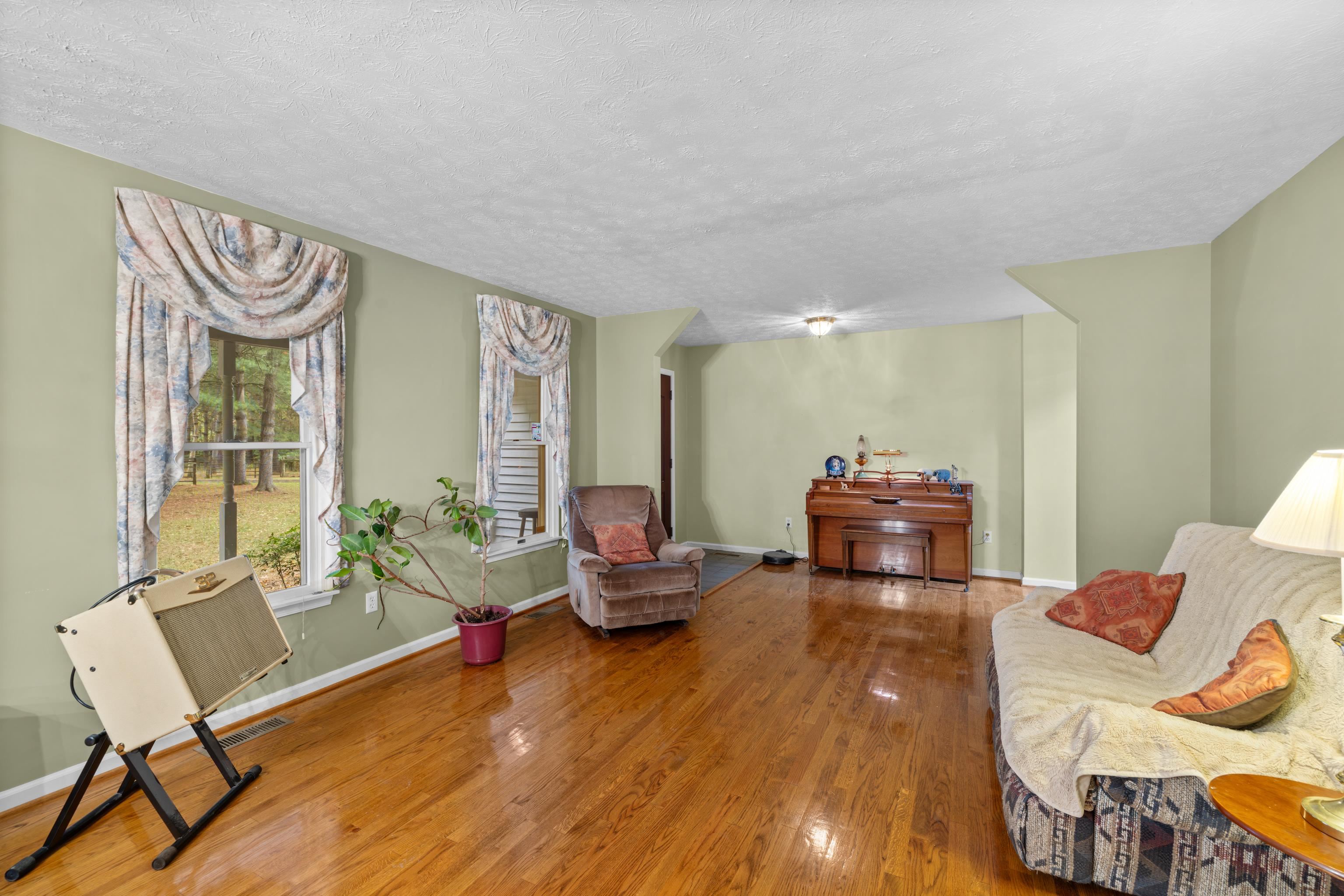 1168 MT TORREY RD, LYNDHURST, Virginia 22952, 4 Bedrooms Bedrooms, ,2 BathroomsBathrooms,Residential,1168 MT TORREY RD,683242 MLS # 683242