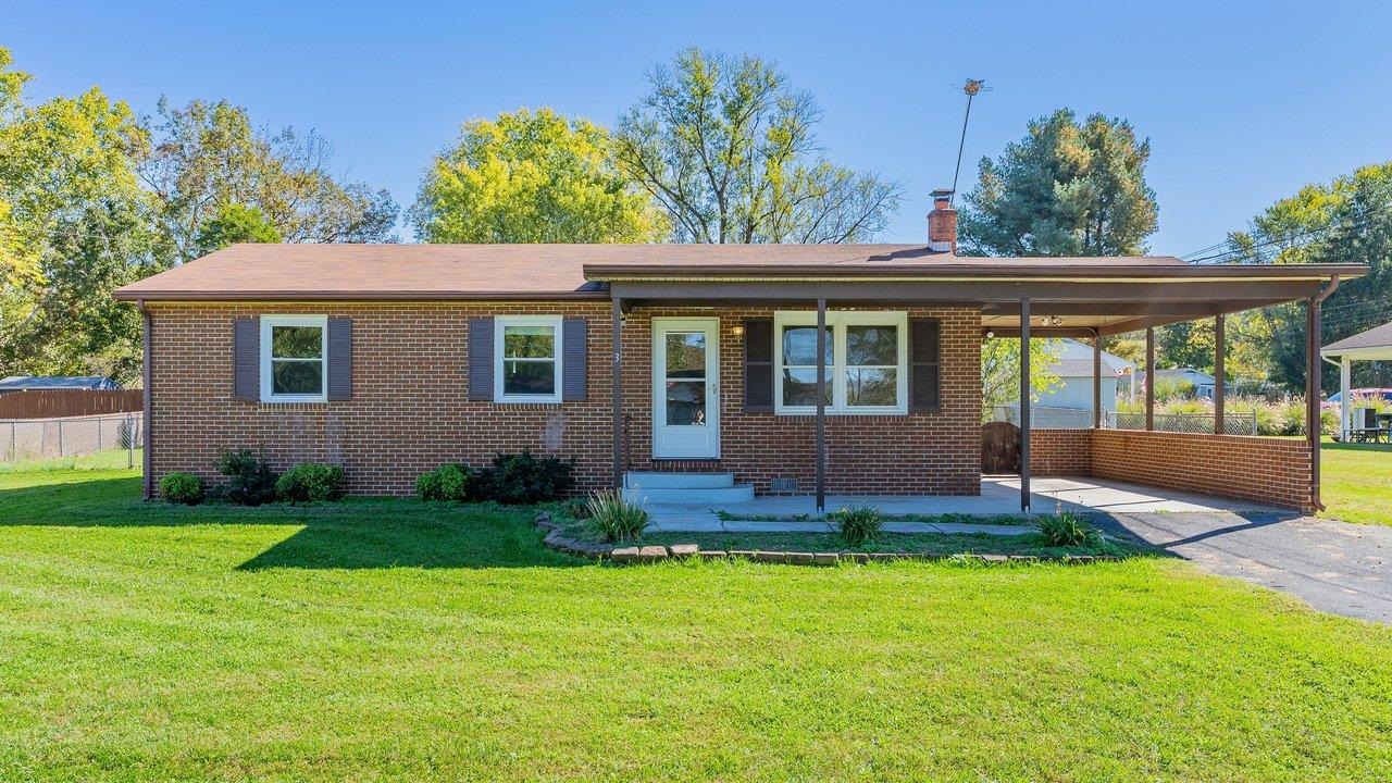 3 W OLD BARN RD, LURAY, Virginia 22835, 3 Bedrooms Bedrooms, ,1 BathroomBathrooms,Residential,3 W OLD BARN RD,683250 MLS # 683250 3 W OLD BARN RD, LURAY, Virginia 22835, 3 Bedrooms Bedrooms, ,1 BathroomBathrooms,Residential,3 W OLD BARN RD,683250 MLS # 683250