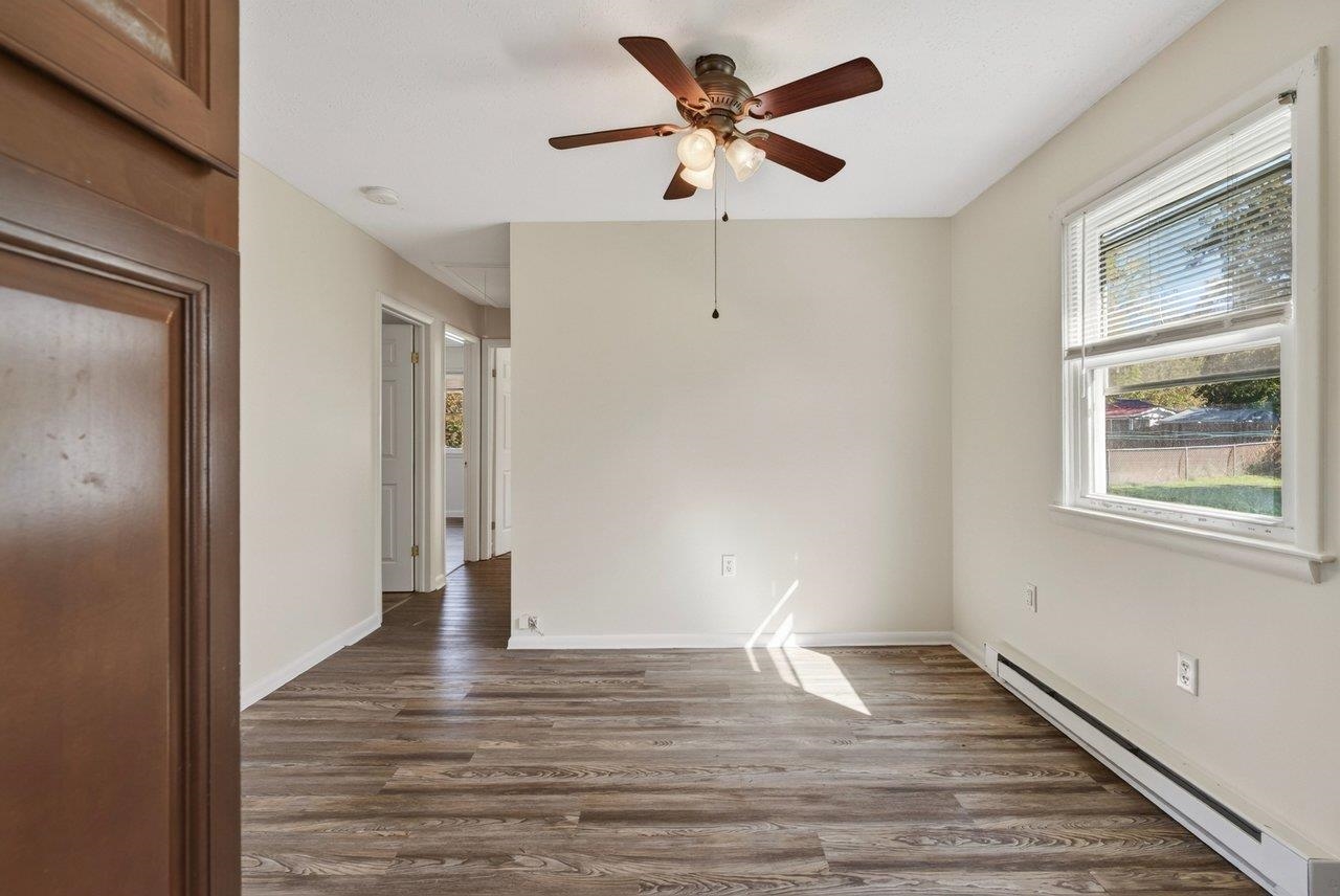 3 W OLD BARN RD, LURAY, Virginia 22835, 3 Bedrooms Bedrooms, ,1 BathroomBathrooms,Residential,3 W OLD BARN RD,683250 MLS # 683250 3 W OLD BARN RD, LURAY, Virginia 22835, 3 Bedrooms Bedrooms, ,1 BathroomBathrooms,Residential,3 W OLD BARN RD,683250 MLS # 683250