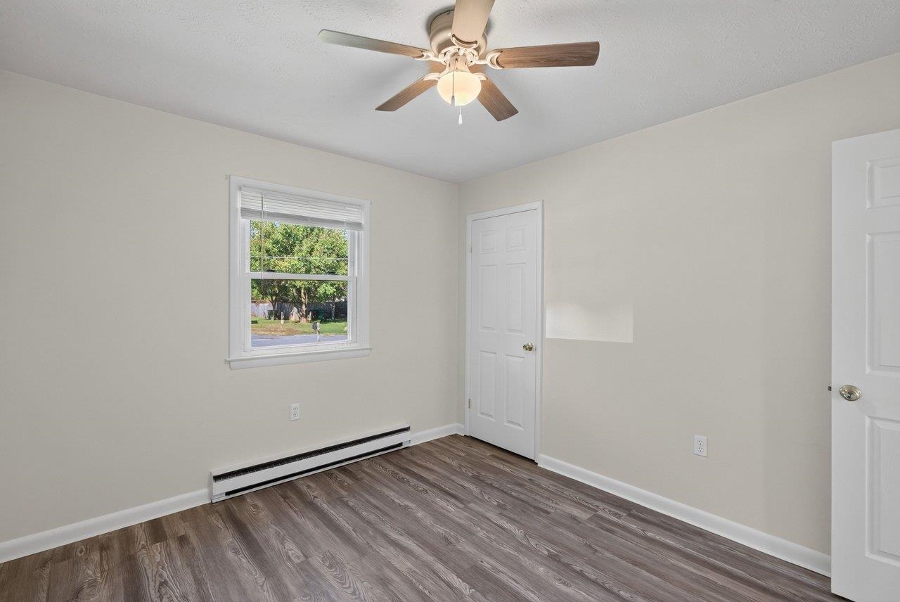 3 W OLD BARN RD, LURAY, Virginia 22835, 3 Bedrooms Bedrooms, ,1 BathroomBathrooms,Residential,3 W OLD BARN RD,683250 MLS # 683250 3 W OLD BARN RD, LURAY, Virginia 22835, 3 Bedrooms Bedrooms, ,1 BathroomBathrooms,Residential,3 W OLD BARN RD,683250 MLS # 683250