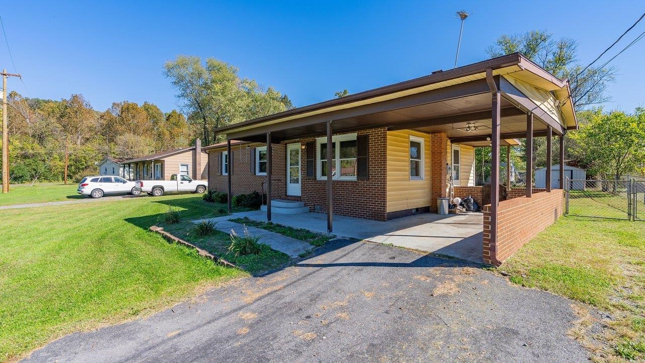 3 W OLD BARN RD, LURAY, Virginia 22835, 3 Bedrooms Bedrooms, ,1 BathroomBathrooms,Residential,3 W OLD BARN RD,683250 MLS # 683250 3 W OLD BARN RD, LURAY, Virginia 22835, 3 Bedrooms Bedrooms, ,1 BathroomBathrooms,Residential,3 W OLD BARN RD,683250 MLS # 683250