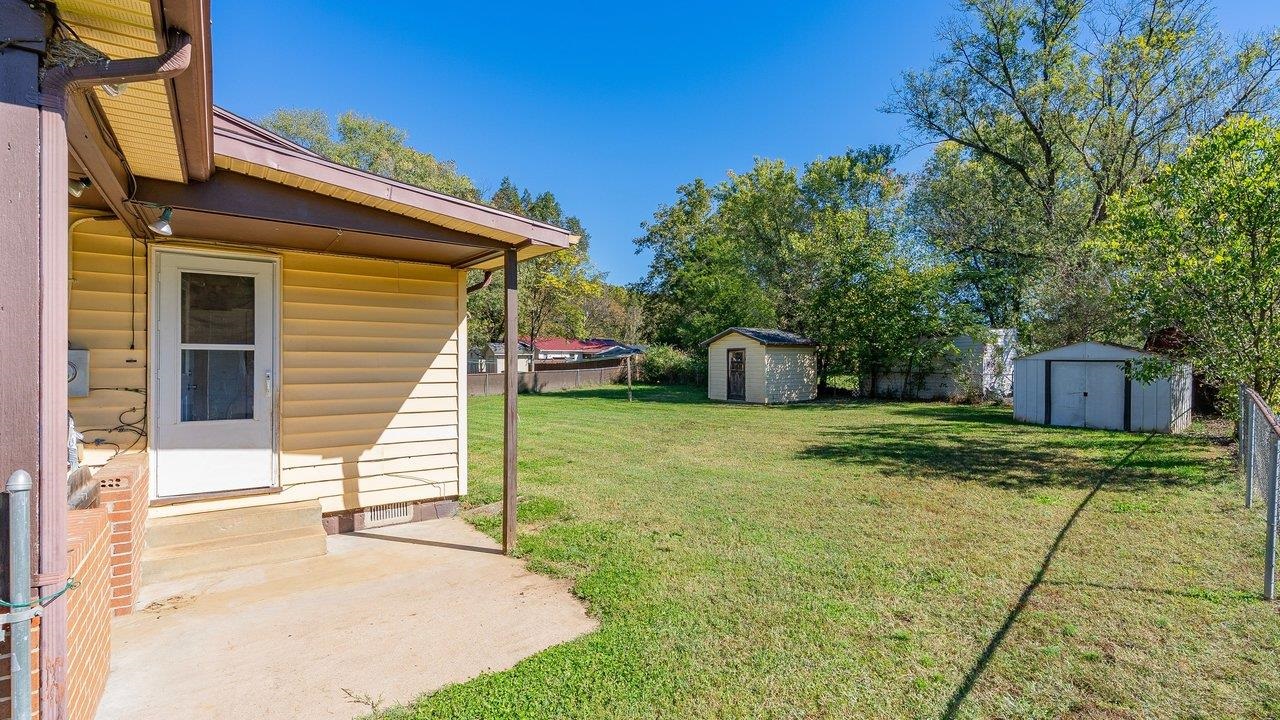 3 W OLD BARN RD, LURAY, Virginia 22835, 3 Bedrooms Bedrooms, ,1 BathroomBathrooms,Residential,3 W OLD BARN RD,683250 MLS # 683250 3 W OLD BARN RD, LURAY, Virginia 22835, 3 Bedrooms Bedrooms, ,1 BathroomBathrooms,Residential,3 W OLD BARN RD,683250 MLS # 683250