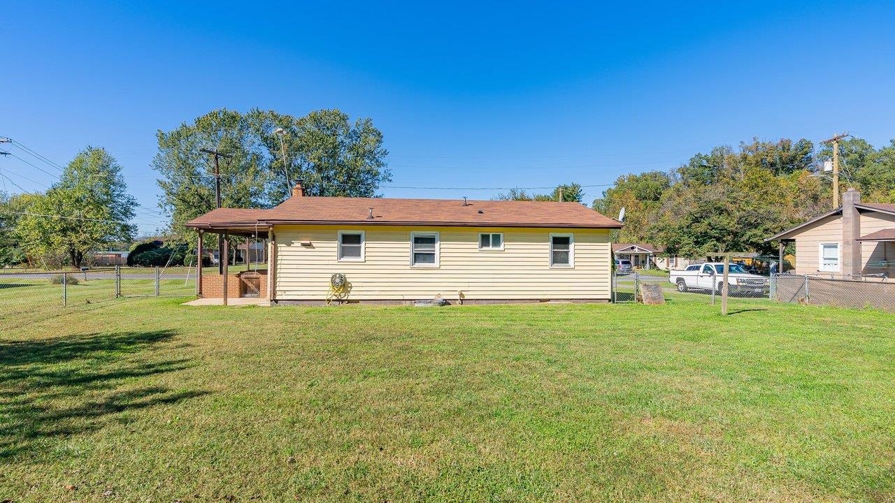 3 W OLD BARN RD, LURAY, Virginia 22835, 3 Bedrooms Bedrooms, ,1 BathroomBathrooms,Residential,3 W OLD BARN RD,683250 MLS # 683250 3 W OLD BARN RD, LURAY, Virginia 22835, 3 Bedrooms Bedrooms, ,1 BathroomBathrooms,Residential,3 W OLD BARN RD,683250 MLS # 683250