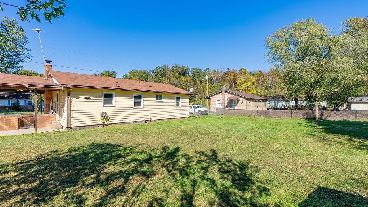 3 W OLD BARN RD, LURAY, Virginia 22835, 3 Bedrooms Bedrooms, ,1 BathroomBathrooms,Residential,3 W OLD BARN RD,683250 MLS # 683250 3 W OLD BARN RD, LURAY, Virginia 22835, 3 Bedrooms Bedrooms, ,1 BathroomBathrooms,Residential,3 W OLD BARN RD,683250 MLS # 683250