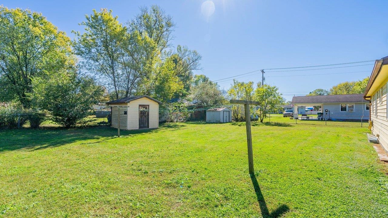 3 W OLD BARN RD, LURAY, Virginia 22835, 3 Bedrooms Bedrooms, ,1 BathroomBathrooms,Residential,3 W OLD BARN RD,683250 MLS # 683250 3 W OLD BARN RD, LURAY, Virginia 22835, 3 Bedrooms Bedrooms, ,1 BathroomBathrooms,Residential,3 W OLD BARN RD,683250 MLS # 683250
