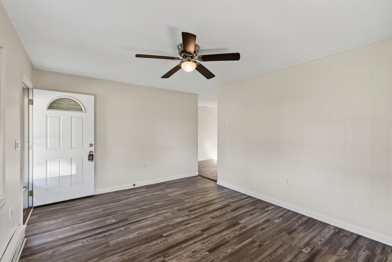 3 W OLD BARN RD, LURAY, Virginia 22835, 3 Bedrooms Bedrooms, ,1 BathroomBathrooms,Residential,3 W OLD BARN RD,683250 MLS # 683250 3 W OLD BARN RD, LURAY, Virginia 22835, 3 Bedrooms Bedrooms, ,1 BathroomBathrooms,Residential,3 W OLD BARN RD,683250 MLS # 683250