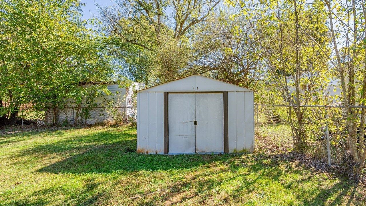 3 W OLD BARN RD, LURAY, Virginia 22835, 3 Bedrooms Bedrooms, ,1 BathroomBathrooms,Residential,3 W OLD BARN RD,683250 MLS # 683250 3 W OLD BARN RD, LURAY, Virginia 22835, 3 Bedrooms Bedrooms, ,1 BathroomBathrooms,Residential,3 W OLD BARN RD,683250 MLS # 683250