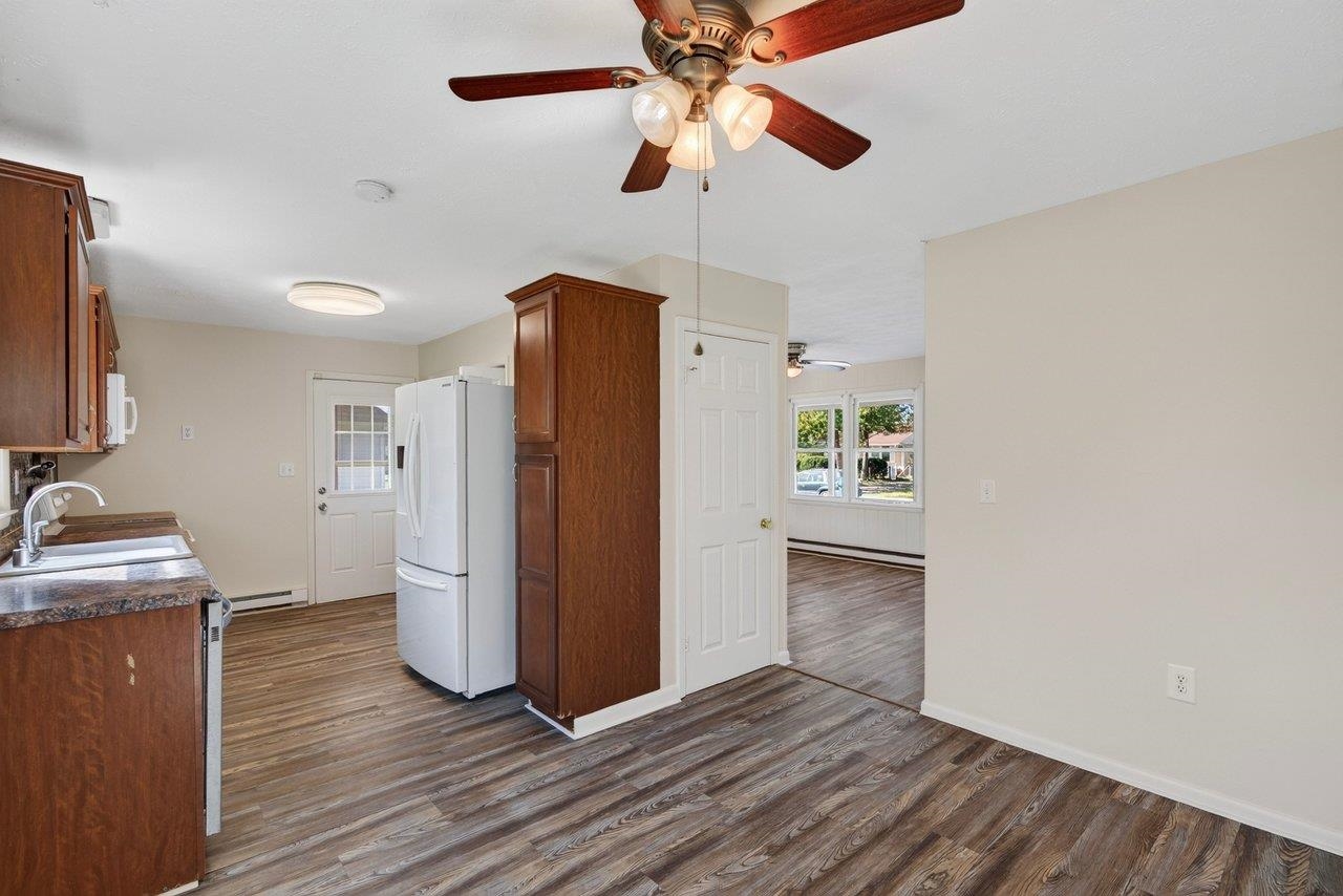 3 W OLD BARN RD, LURAY, Virginia 22835, 3 Bedrooms Bedrooms, ,1 BathroomBathrooms,Residential,3 W OLD BARN RD,683250 MLS # 683250 3 W OLD BARN RD, LURAY, Virginia 22835, 3 Bedrooms Bedrooms, ,1 BathroomBathrooms,Residential,3 W OLD BARN RD,683250 MLS # 683250