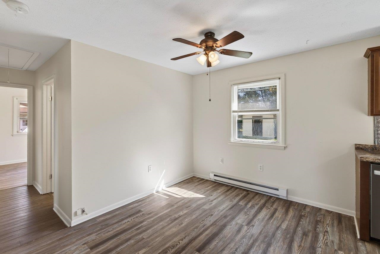 3 W OLD BARN RD, LURAY, Virginia 22835, 3 Bedrooms Bedrooms, ,1 BathroomBathrooms,Residential,3 W OLD BARN RD,683250 MLS # 683250 3 W OLD BARN RD, LURAY, Virginia 22835, 3 Bedrooms Bedrooms, ,1 BathroomBathrooms,Residential,3 W OLD BARN RD,683250 MLS # 683250
