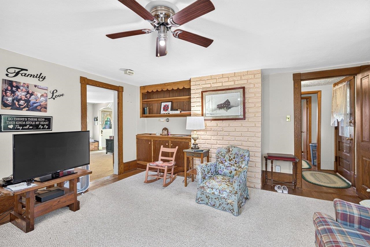 2301 MAYLAND RD, BROADWAY, Virginia 22815, 4 Bedrooms Bedrooms, ,2 BathroomsBathrooms,Residential,2301 MAYLAND RD,683256 MLS # 683256