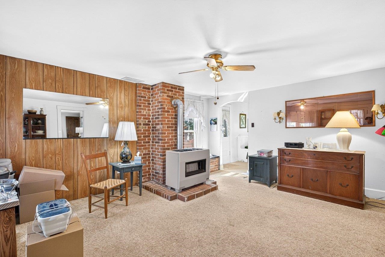 2301 MAYLAND RD, BROADWAY, Virginia 22815, 4 Bedrooms Bedrooms, ,2 BathroomsBathrooms,Residential,2301 MAYLAND RD,683256 MLS # 683256