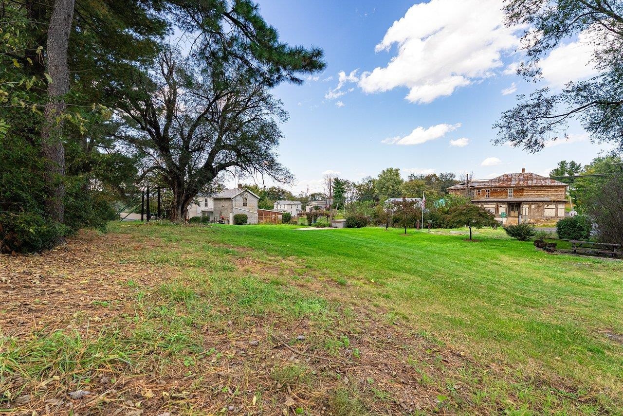 2301 MAYLAND RD, BROADWAY, Virginia 22815, 4 Bedrooms Bedrooms, ,2 BathroomsBathrooms,Residential,2301 MAYLAND RD,683256 MLS # 683256