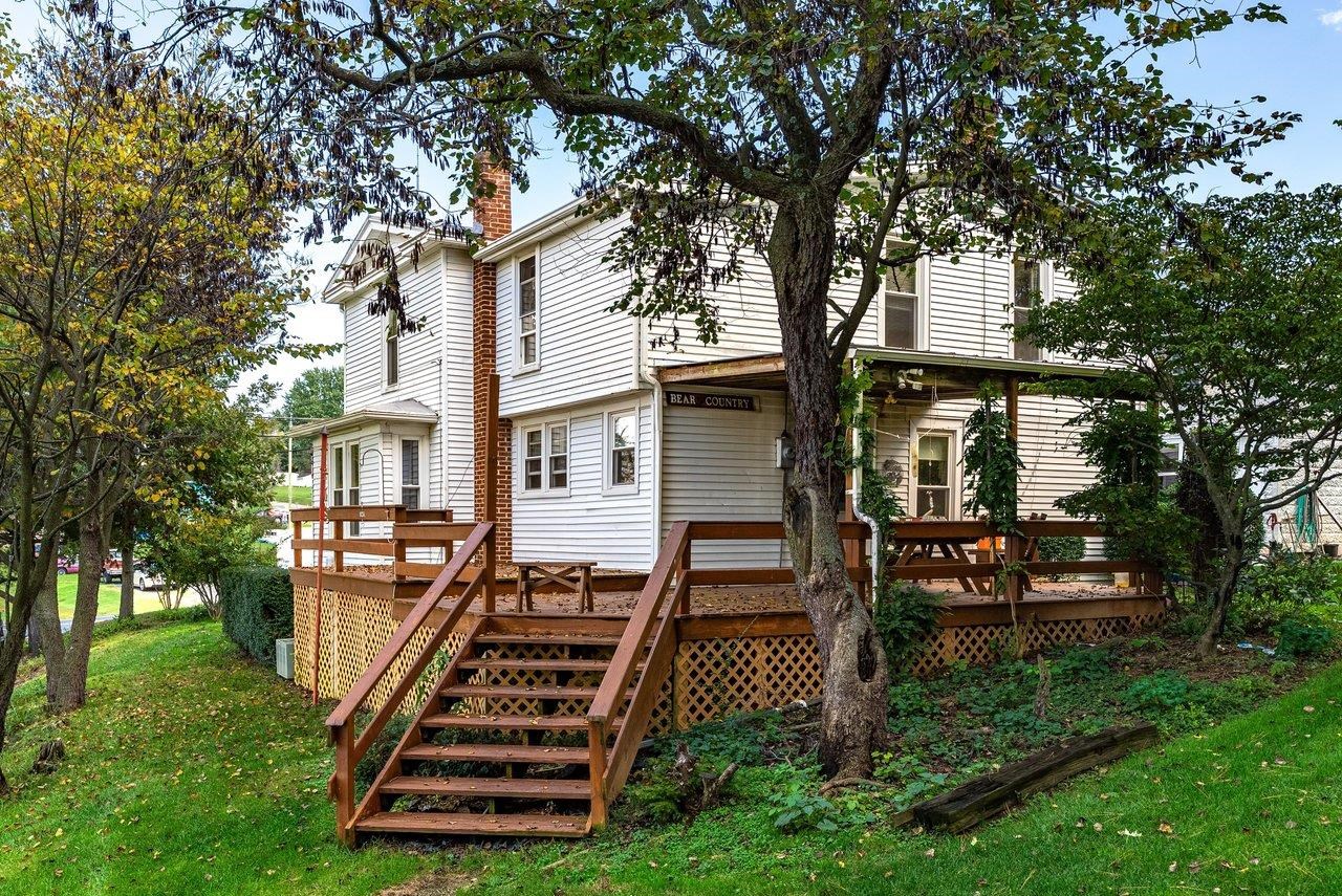 2301 MAYLAND RD, BROADWAY, Virginia 22815, 4 Bedrooms Bedrooms, ,2 BathroomsBathrooms,Residential,2301 MAYLAND RD,683256 MLS # 683256