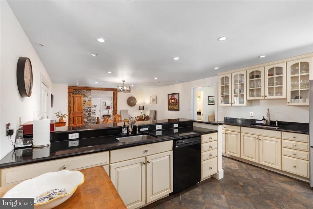 315 GANDER DR, LURAY, Virginia 22835, 4 Bedrooms Bedrooms, ,5 BathroomsBathrooms,Residential,315 GANDER DR,683260 MLS # 683260