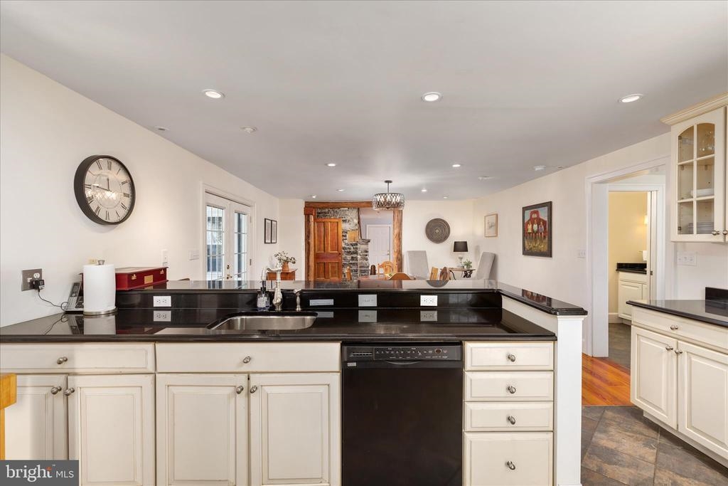 315 GANDER DR, LURAY, Virginia 22835, 4 Bedrooms Bedrooms, ,5 BathroomsBathrooms,Residential,315 GANDER DR,683260 MLS # 683260
