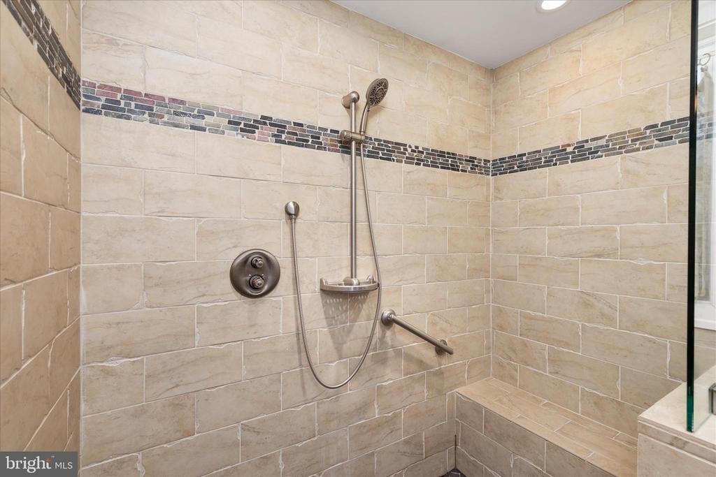 315 GANDER DR, LURAY, Virginia 22835, 4 Bedrooms Bedrooms, ,5 BathroomsBathrooms,Residential,315 GANDER DR,683260 MLS # 683260