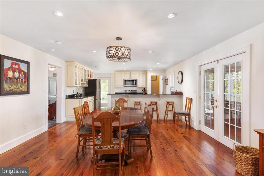 315 GANDER DR, LURAY, Virginia 22835, 4 Bedrooms Bedrooms, ,5 BathroomsBathrooms,Residential,315 GANDER DR,683260 MLS # 683260