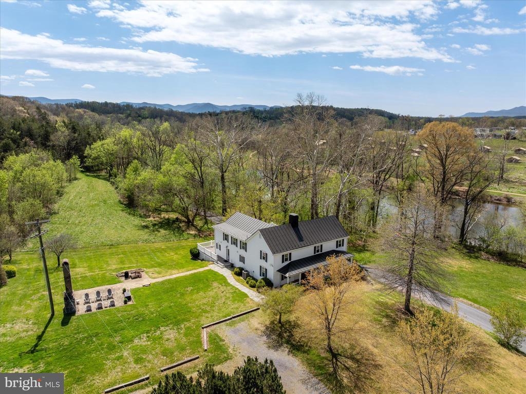 315 GANDER DR, LURAY, Virginia 22835, 4 Bedrooms Bedrooms, ,5 BathroomsBathrooms,Residential,315 GANDER DR,683260 MLS # 683260