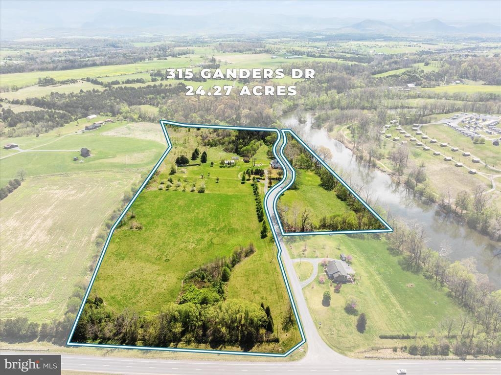 315 GANDER DR, LURAY, Virginia 22835, 4 Bedrooms Bedrooms, ,5 BathroomsBathrooms,Residential,315 GANDER DR,683260 MLS # 683260