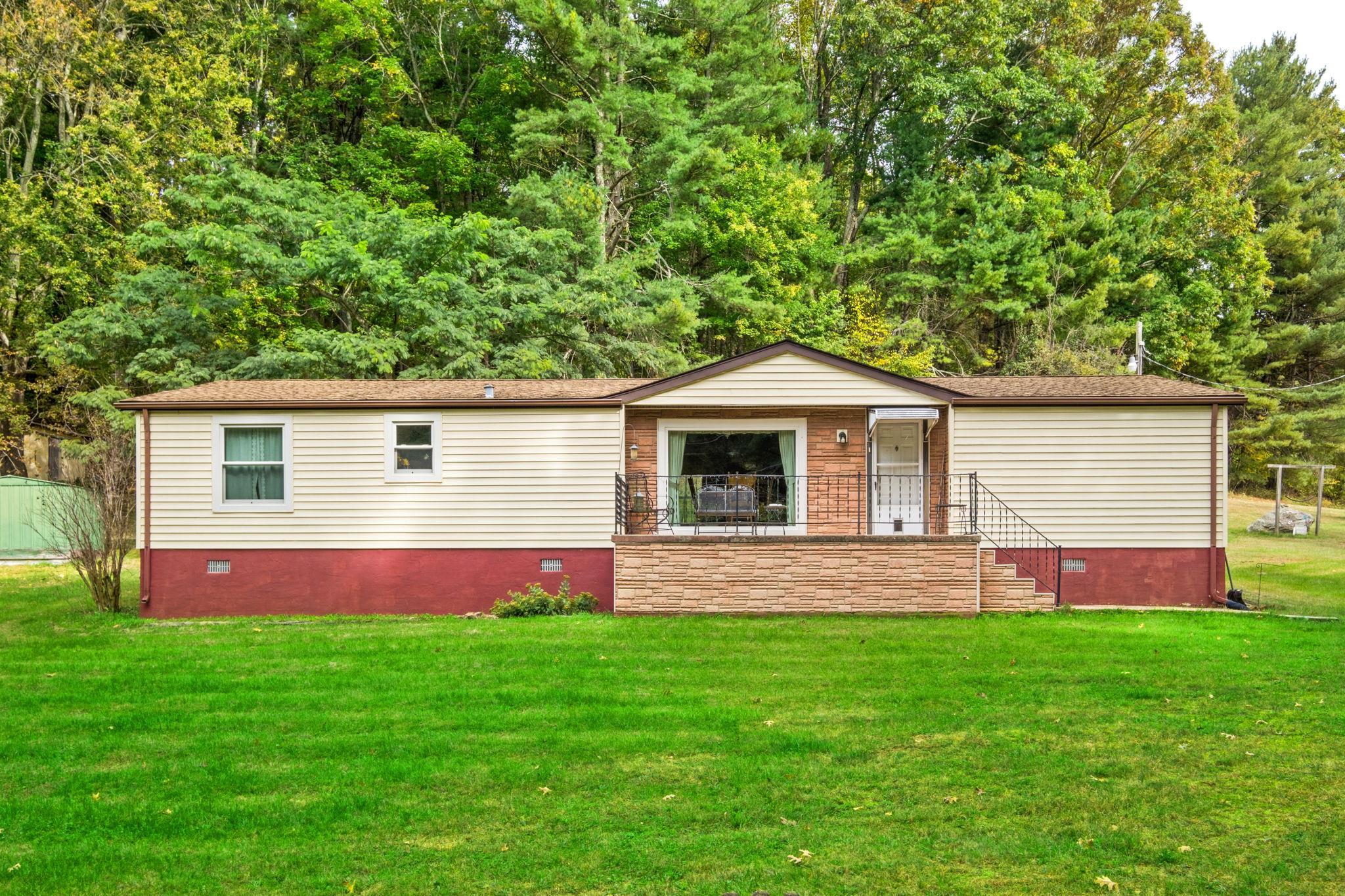 343 FORK MOUNTAIN LN, MONTEBELLO, Virginia 24464, 3 Bedrooms Bedrooms, ,2 BathroomsBathrooms,Residential,343 FORK MOUNTAIN LN,683261 MLS # 683261