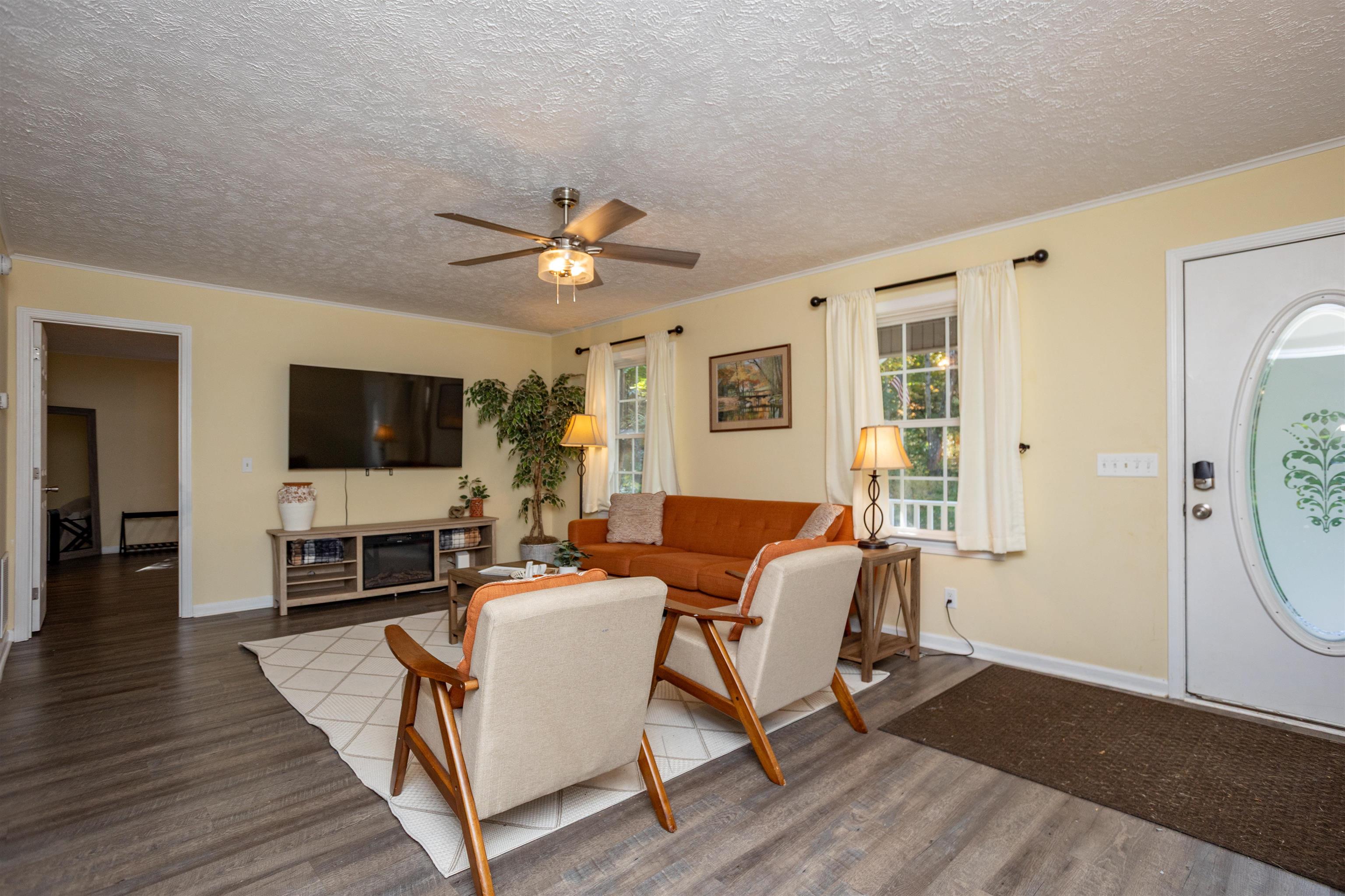 274 RHODODENDRON CT, MCGAHEYSVILLE, Virginia 22840, 4 Bedrooms Bedrooms, ,3 BathroomsBathrooms,Residential,274 RHODODENDRON CT,683264 MLS # 683264
