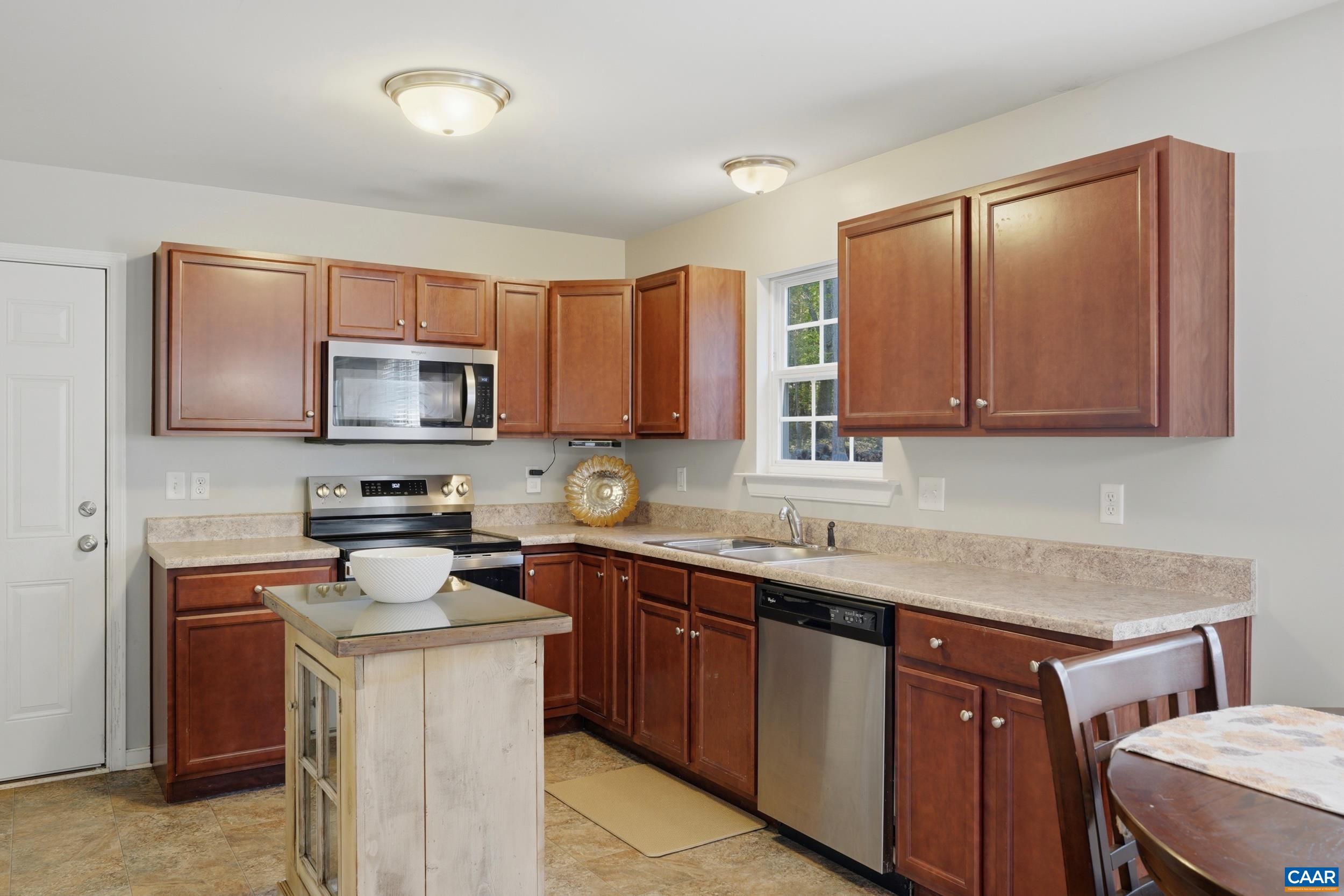 5 DAWNS RIDGE RD, LOUISA, Virginia 23093, 3 Bedrooms Bedrooms, ,2 BathroomsBathrooms,Residential,5 DAWNS RIDGE RD,682890 MLS # 682890