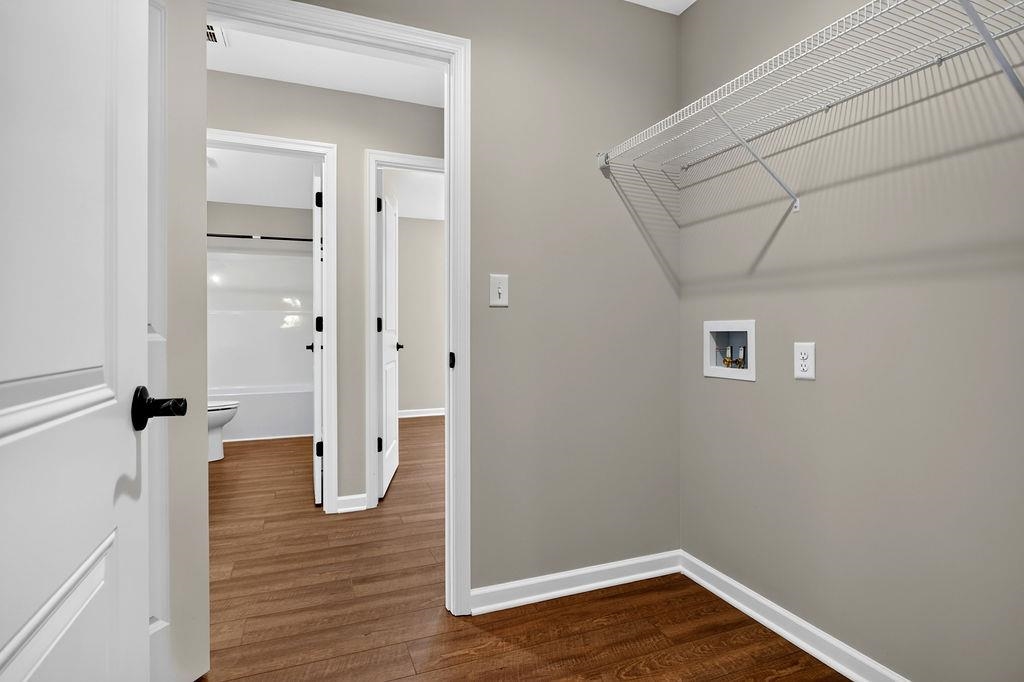 108 BROOK GLEN LN, STAUNTON, Virginia 24401, 3 Bedrooms Bedrooms, ,2 BathroomsBathrooms,Residential,108 BROOK GLEN LN,683275 MLS # 683275