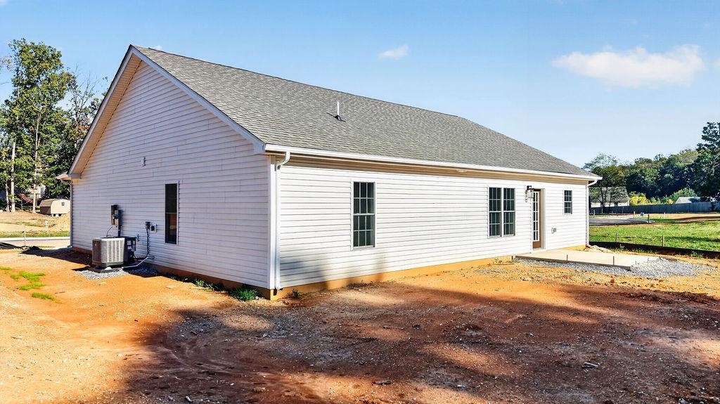 108 BROOK GLEN LN, STAUNTON, Virginia 24401, 3 Bedrooms Bedrooms, ,2 BathroomsBathrooms,Residential,108 BROOK GLEN LN,683275 MLS # 683275