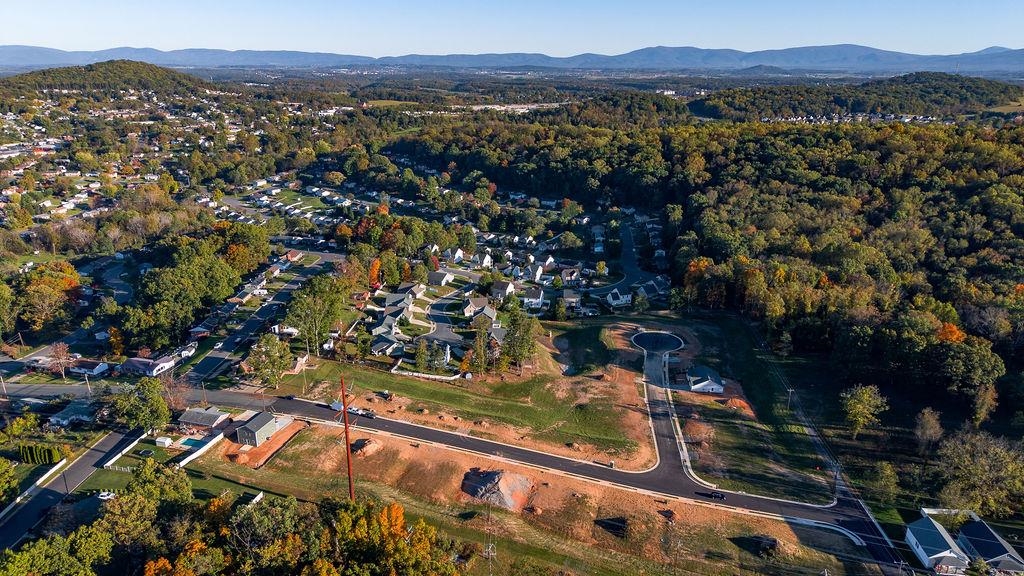 108 BROOK GLEN LN, STAUNTON, Virginia 24401, 3 Bedrooms Bedrooms, ,2 BathroomsBathrooms,Residential,108 BROOK GLEN LN,683275 MLS # 683275