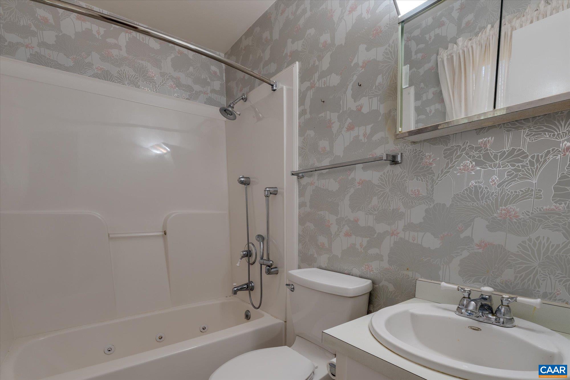 1610 DERBY LN, CHARLOTTESVILLE, Virginia 22911, 3 Bedrooms Bedrooms, ,2 BathroomsBathrooms,Residential,1610 Derby Ln,1610 DERBY LN,683278 MLS # 683278 1610 DERBY LN, CHARLOTTESVILLE, Virginia 22911, 3 Bedrooms Bedrooms, ,2 BathroomsBathrooms,Residential,1610 Derby Ln,1610 DERBY LN,683278 MLS # 683278