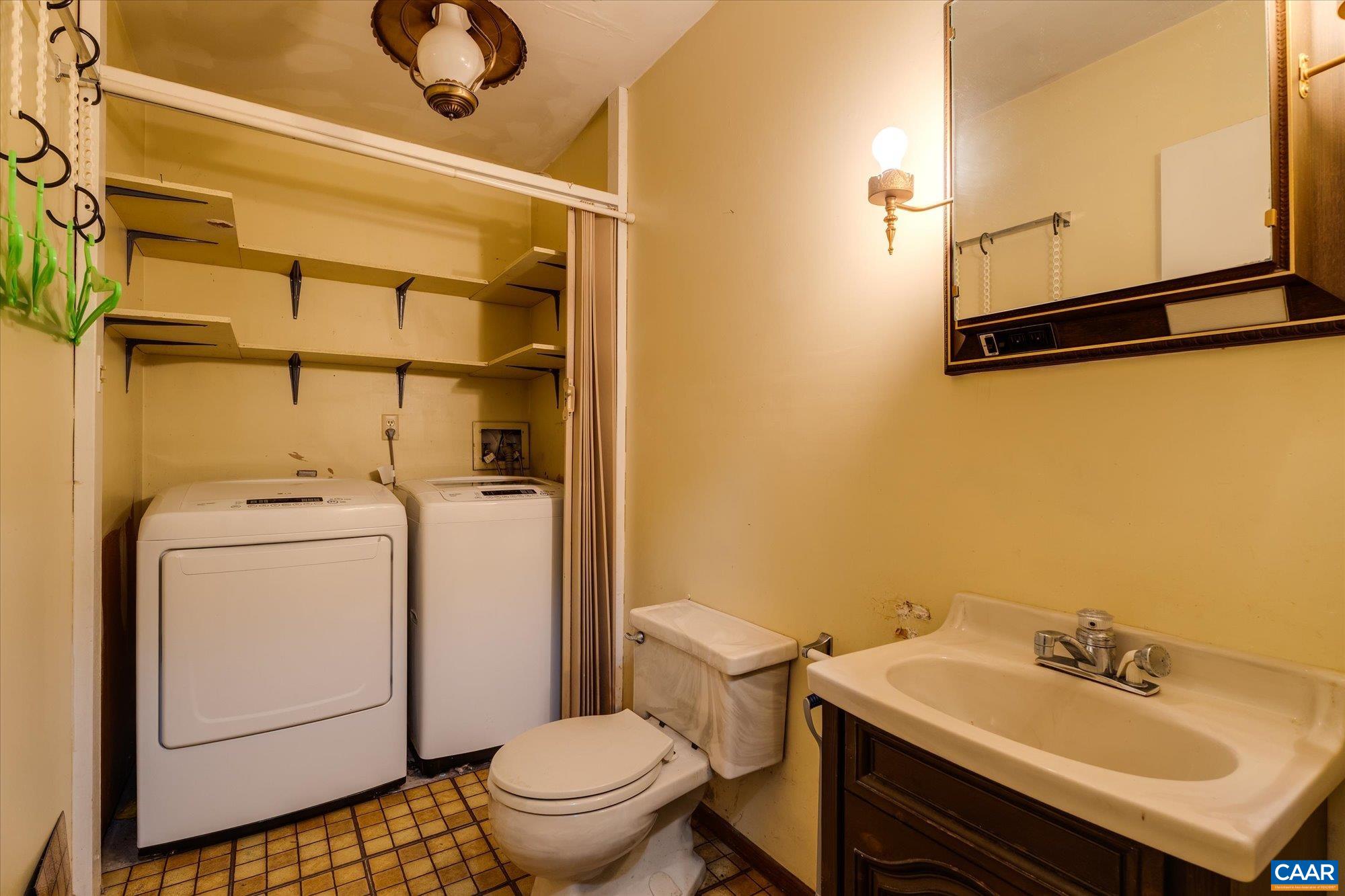 1610 DERBY LN, CHARLOTTESVILLE, Virginia 22911, 3 Bedrooms Bedrooms, ,2 BathroomsBathrooms,Residential,1610 Derby Ln,1610 DERBY LN,683278 MLS # 683278 1610 DERBY LN, CHARLOTTESVILLE, Virginia 22911, 3 Bedrooms Bedrooms, ,2 BathroomsBathrooms,Residential,1610 Derby Ln,1610 DERBY LN,683278 MLS # 683278