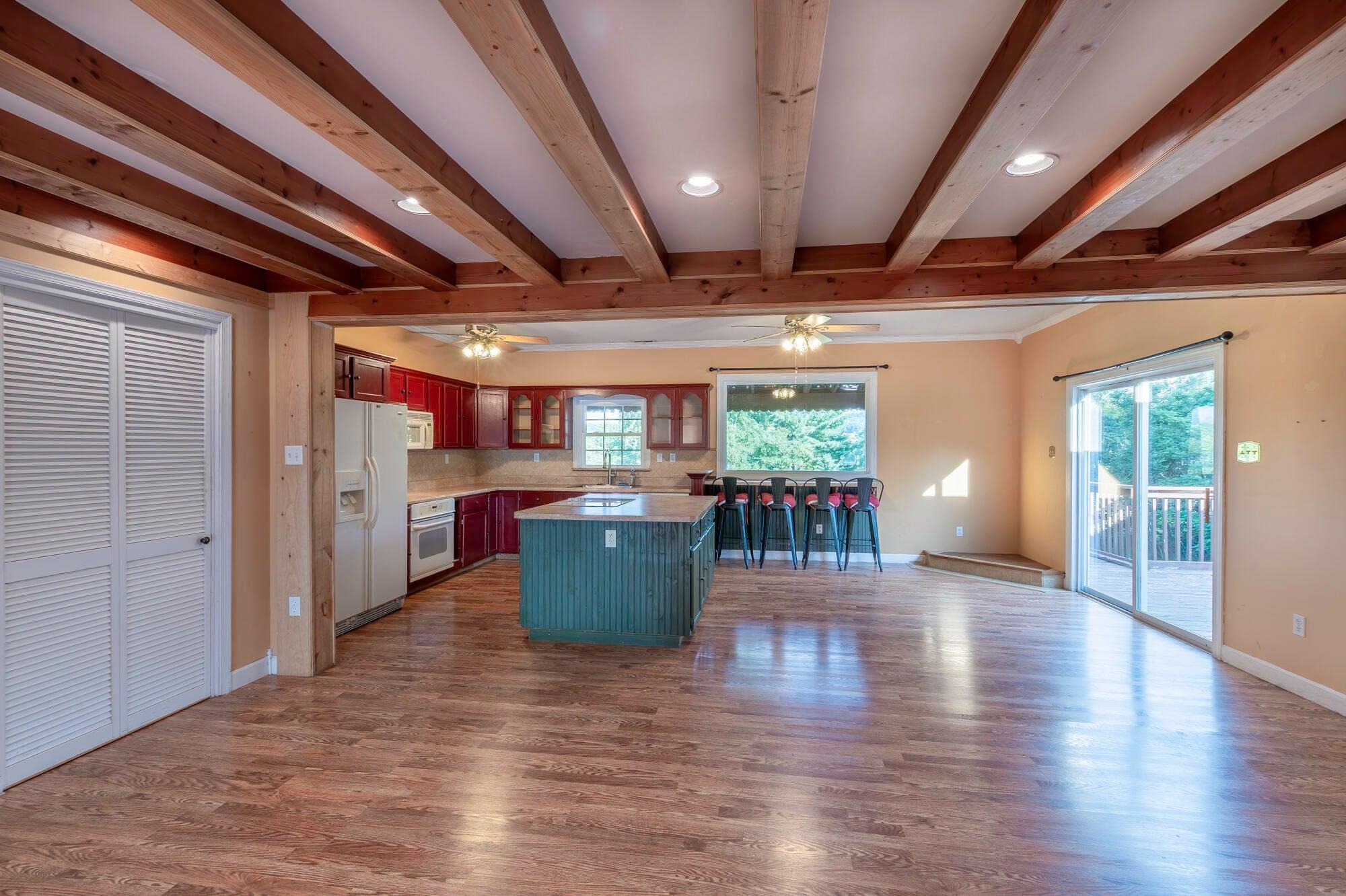 The open floor plan makes entertaining effortless. The open floor plan makes entertaining effortless.