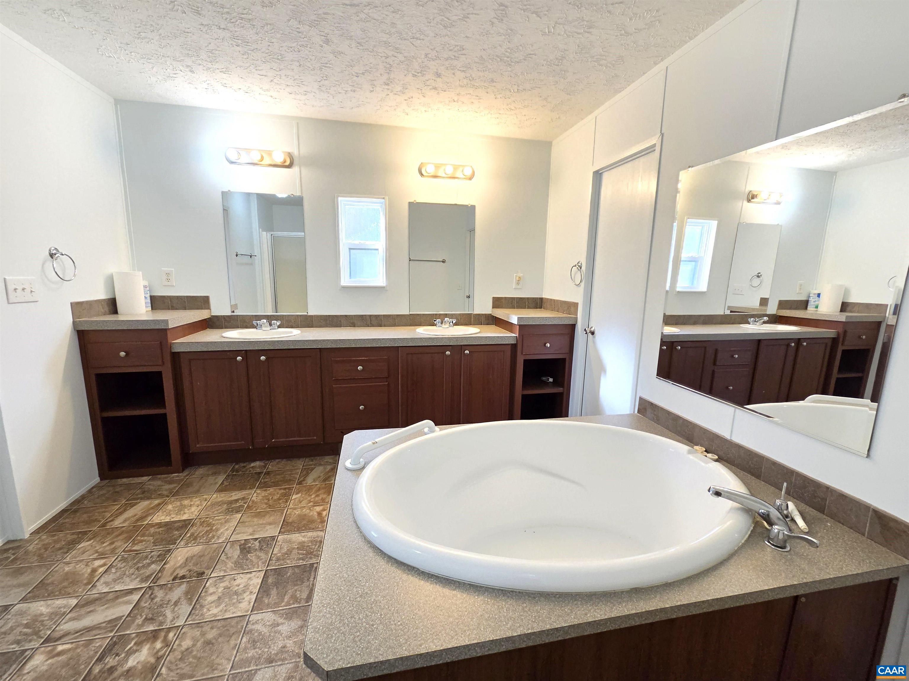 19 SHEPPARD DR, FARMVILLE, Virginia 23901, 3 Bedrooms Bedrooms, ,2 BathroomsBathrooms,Residential,Property in Sheppards Land Subdivision, not availa,19 SHEPPARD DR,683287 MLS # 683287