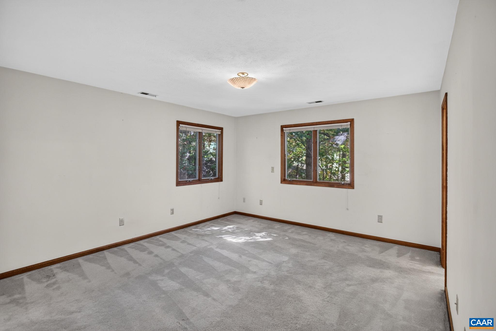 1156 SPRINGFIELD DR, HARRISONBURG, Virginia 22801, 3 Bedrooms Bedrooms, ,3 BathroomsBathrooms,Residential,1156 SPRINGFIELD DR,683289 MLS # 683289 1156 SPRINGFIELD DR, HARRISONBURG, Virginia 22801, 3 Bedrooms Bedrooms, ,3 BathroomsBathrooms,Residential,1156 SPRINGFIELD DR,683289 MLS # 683289