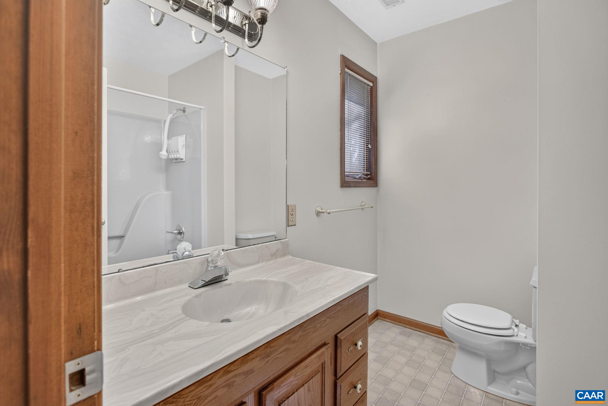 1156 SPRINGFIELD DR, HARRISONBURG, Virginia 22801, 3 Bedrooms Bedrooms, ,3 BathroomsBathrooms,Residential,1156 SPRINGFIELD DR,683289 MLS # 683289 1156 SPRINGFIELD DR, HARRISONBURG, Virginia 22801, 3 Bedrooms Bedrooms, ,3 BathroomsBathrooms,Residential,1156 SPRINGFIELD DR,683289 MLS # 683289