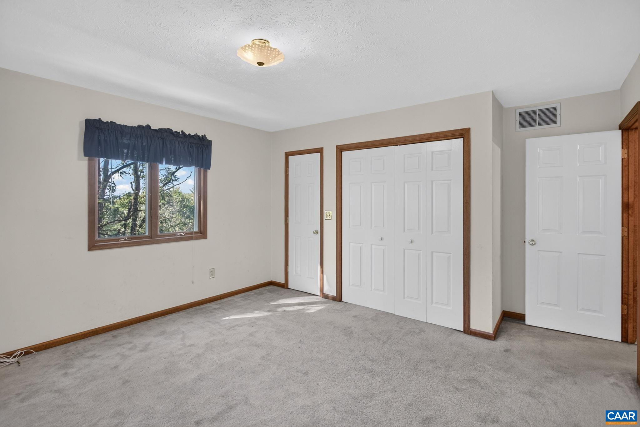 1156 SPRINGFIELD DR, HARRISONBURG, Virginia 22801, 3 Bedrooms Bedrooms, ,3 BathroomsBathrooms,Residential,1156 SPRINGFIELD DR,683289 MLS # 683289 1156 SPRINGFIELD DR, HARRISONBURG, Virginia 22801, 3 Bedrooms Bedrooms, ,3 BathroomsBathrooms,Residential,1156 SPRINGFIELD DR,683289 MLS # 683289