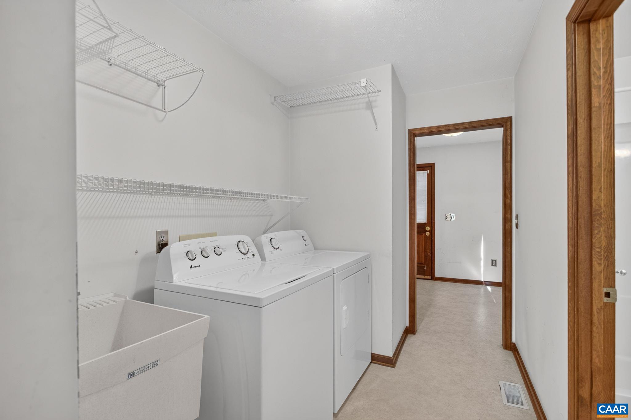 1156 SPRINGFIELD DR, HARRISONBURG, Virginia 22801, 3 Bedrooms Bedrooms, ,3 BathroomsBathrooms,Residential,1156 SPRINGFIELD DR,683289 MLS # 683289 1156 SPRINGFIELD DR, HARRISONBURG, Virginia 22801, 3 Bedrooms Bedrooms, ,3 BathroomsBathrooms,Residential,1156 SPRINGFIELD DR,683289 MLS # 683289