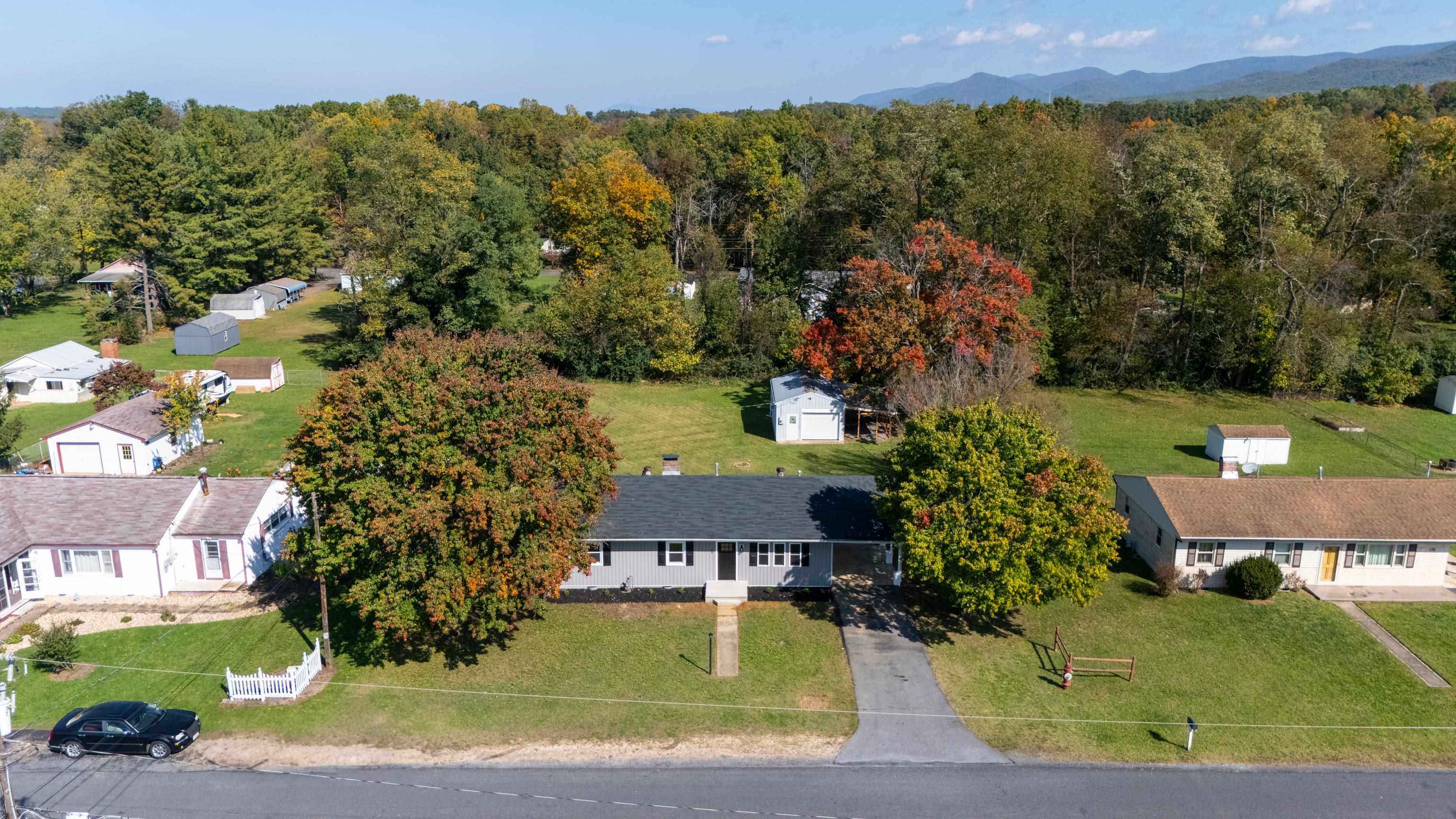 68 BEAGLE GAP RUN, WAYNESBORO, Virginia 22980, 3 Bedrooms Bedrooms, ,1 BathroomBathrooms,Residential,68 BEAGLE GAP RUN,683290 MLS # 683290 68 BEAGLE GAP RUN, WAYNESBORO, Virginia 22980, 3 Bedrooms Bedrooms, ,1 BathroomBathrooms,Residential,68 BEAGLE GAP RUN,683290 MLS # 683290
