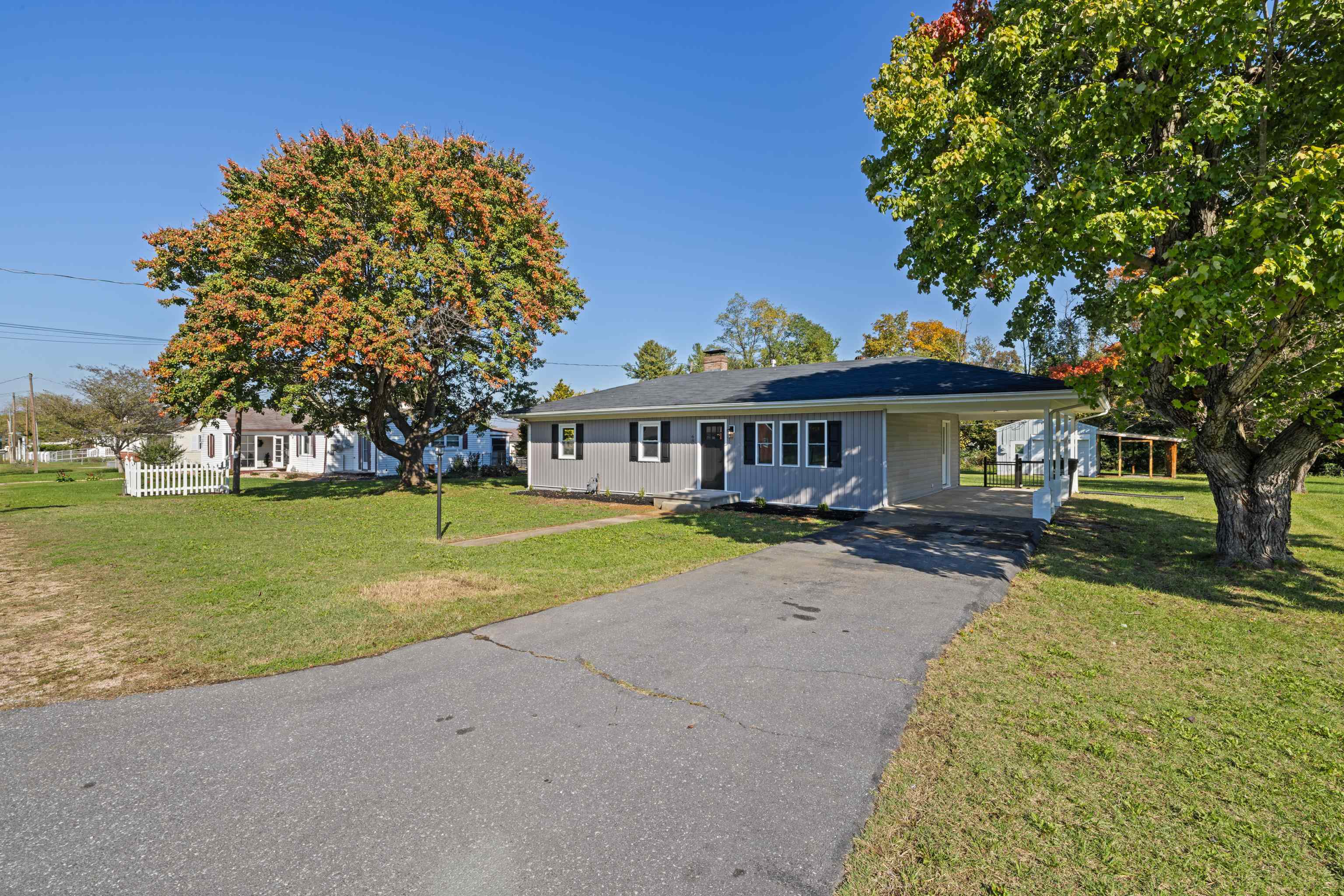 68 BEAGLE GAP RUN, WAYNESBORO, Virginia 22980, 3 Bedrooms Bedrooms, ,1 BathroomBathrooms,Residential,68 BEAGLE GAP RUN,683290 MLS # 683290 68 BEAGLE GAP RUN, WAYNESBORO, Virginia 22980, 3 Bedrooms Bedrooms, ,1 BathroomBathrooms,Residential,68 BEAGLE GAP RUN,683290 MLS # 683290