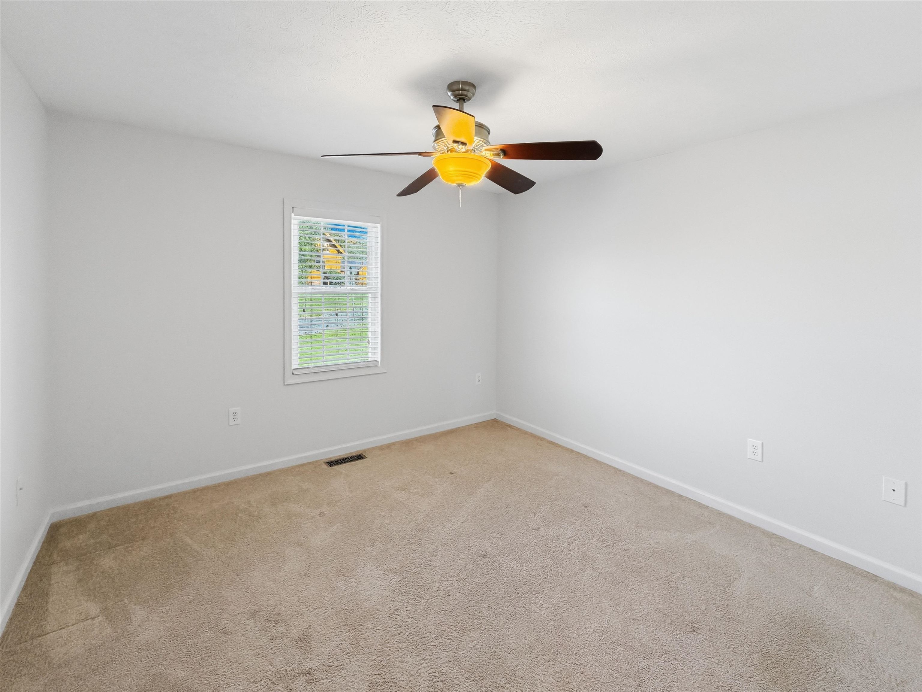 160 GREENVIEW DR, STAUNTON, Virginia 24401, 4 Bedrooms Bedrooms, ,3 BathroomsBathrooms,Residential,160 GREENVIEW DR,683291 MLS # 683291