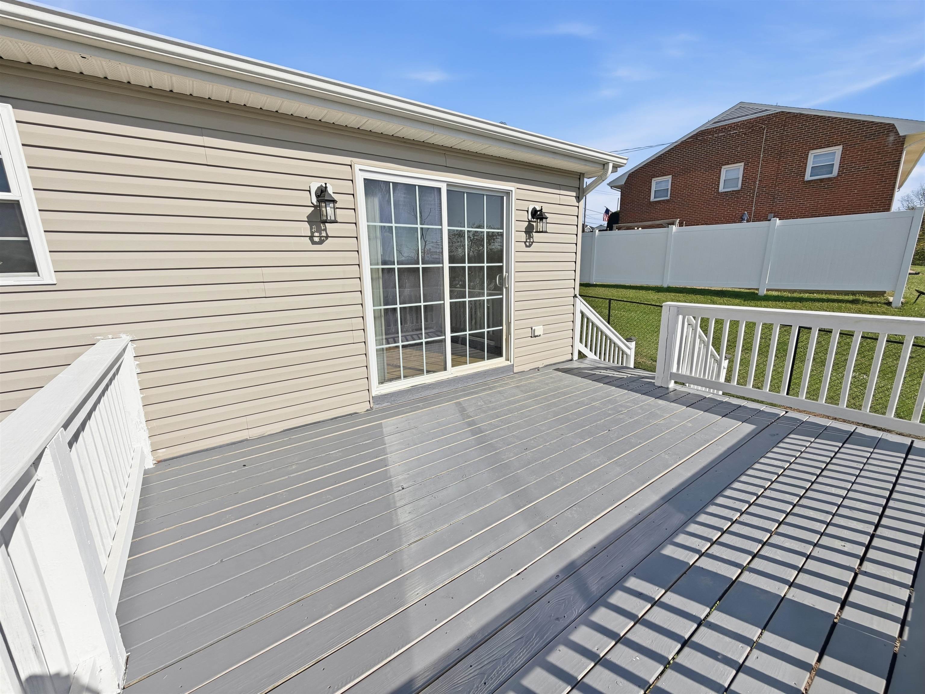 160 GREENVIEW DR, STAUNTON, Virginia 24401, 4 Bedrooms Bedrooms, ,3 BathroomsBathrooms,Residential,160 GREENVIEW DR,683291 MLS # 683291