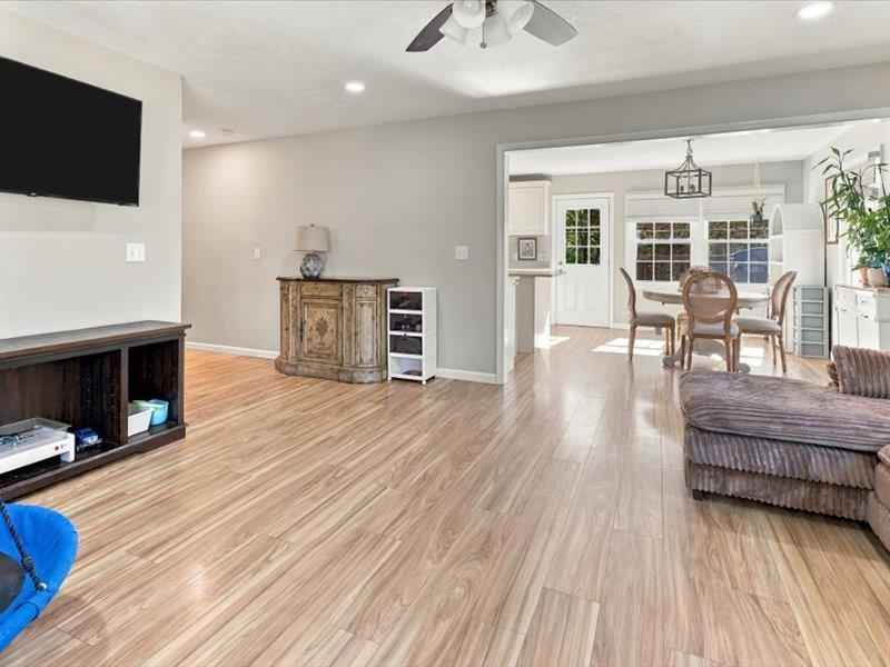 1569 PATTERSON MILL RD, GROTTOES, Virginia 24441, 4 Bedrooms Bedrooms, ,3 BathroomsBathrooms,Residential,1569 PATTERSON MILL RD,683292 MLS # 683292 1569 PATTERSON MILL RD, GROTTOES, Virginia 24441, 4 Bedrooms Bedrooms, ,3 BathroomsBathrooms,Residential,1569 PATTERSON MILL RD,683292 MLS # 683292